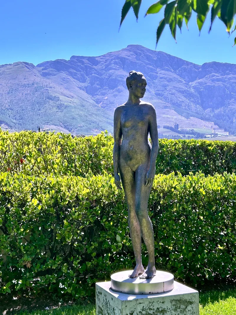 Sculpture winelands.ZpNIBXtM - Cape Winelands Tour