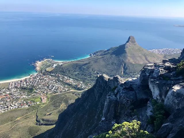When the Clouds Lift: A Table Mountain Moment to Remember
